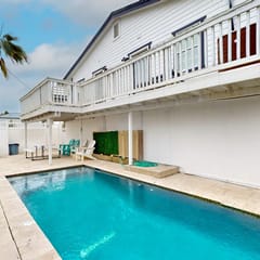 Amberjack Oasis
