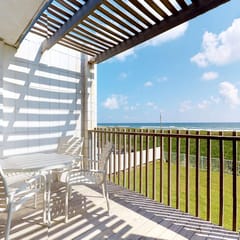 La Playa Condominiums 209