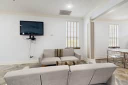Sandcastle Retreat - Image 5