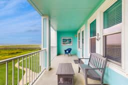 Pointe West Resort - Treasure on the Beach - Image 3