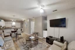 Las Palmas Condominiums #10 - Image 4