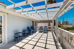 Momo’s Beach House - Image 4