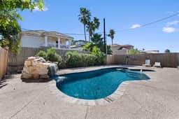 Seascape Villa - Private Pool, Bay View, 5BR - Image 2