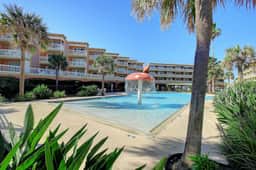 Beachfront Haven - Image 4