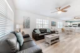 Lazy Seagull Beach House - Image 5