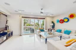 Oleander Paradise Beach House - Image 2