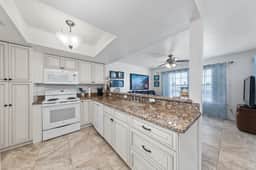 Lazy Days Sea Cottage - Waterfront, Pools, Golf - Image 5