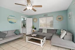 Island Escape Unit B - Image 2