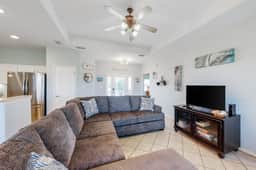 Serene Sanctuary at 20 Torrey Pines - Image 2