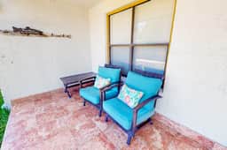 Sunrise Condo at Parklane - Image 5