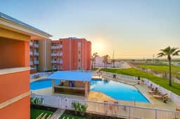 La Isla Condominiums #C105 - Image 3