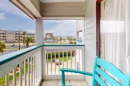 Seabreeze Retreat - Image 2
