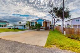 Copano Bayfront Haven - Image 2
