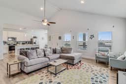 The Sea Glass Inn - Image 2