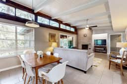 Zen Live Oak Living - Image 5