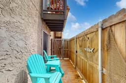 Seahorse Condominiums 105 - Image 3