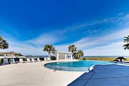 Waterfront Villa on St Charles Bay - Image 3