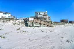 Wine & Waves - Image 2