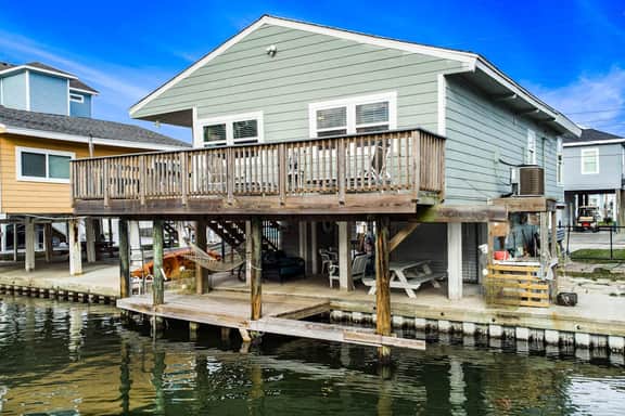 Crabbin Cabin - Image 2