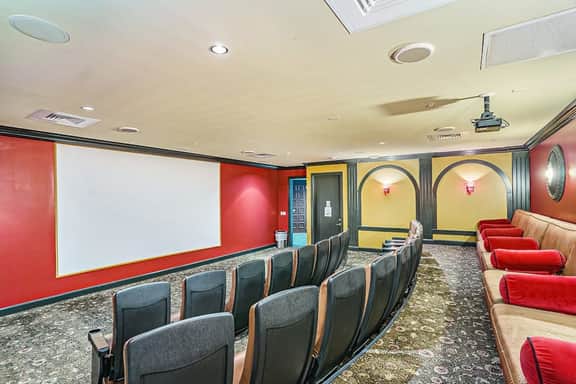 The Diamond Penthouse - Image 4