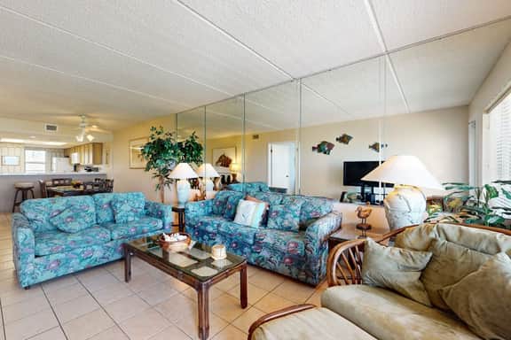 Suntide II Condominiums #207 - Image 3