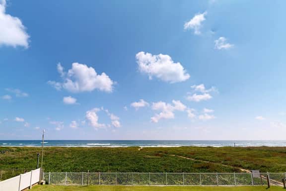 La Playa Condominiums 209 - Image 4
