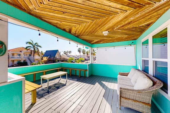Phoebe's Beach House - Image 3