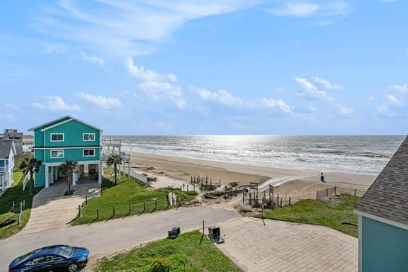 Beach Haus - Image 3