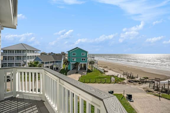 Beach Haus - Image 4