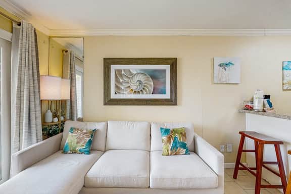 Victorian Condos Barefoot Beach Haven - Image 3
