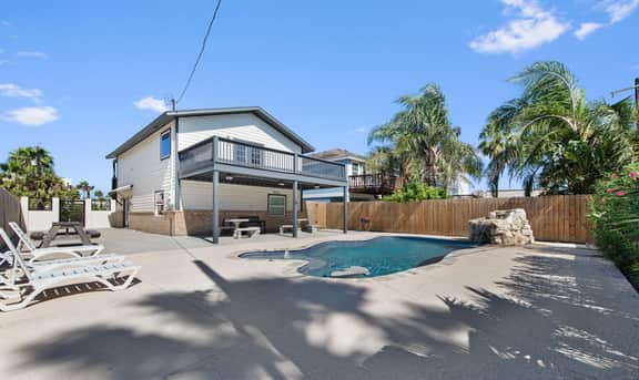 Seascape Villa - Private Pool, Bay View, 5BR - Image 3