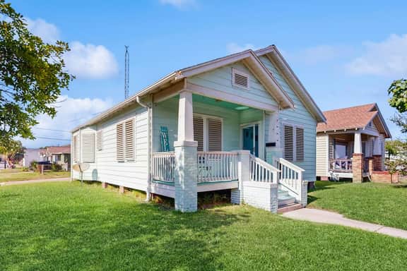 Sea Glass Cottage - Image 3