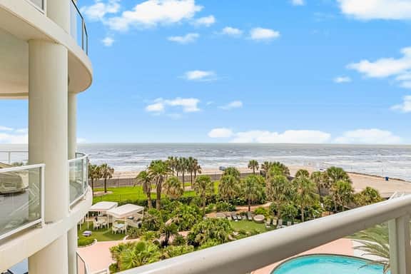 Diamond Beach Resort - Lazy River View #419 - Image 4