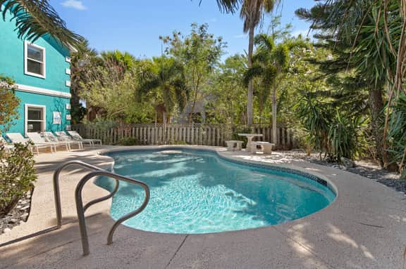 Oleander Oasis - Private Pool, 5BR, Sleeps 16 - Image 4