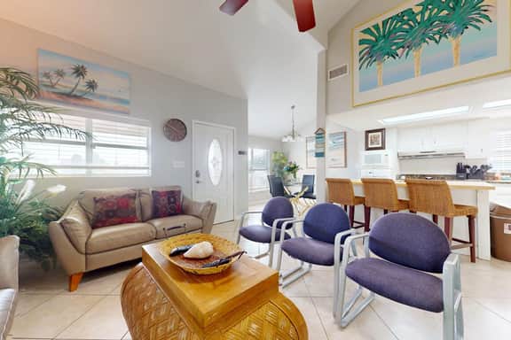 White Granite at 106 East Huisache - Image 3