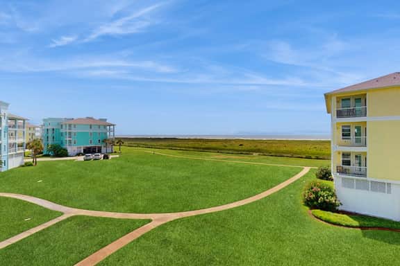 Pointe West Resort - Sandpiper Point - Image 3