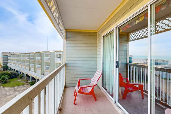 Victorian Condos - Back to the Beach - Image 4