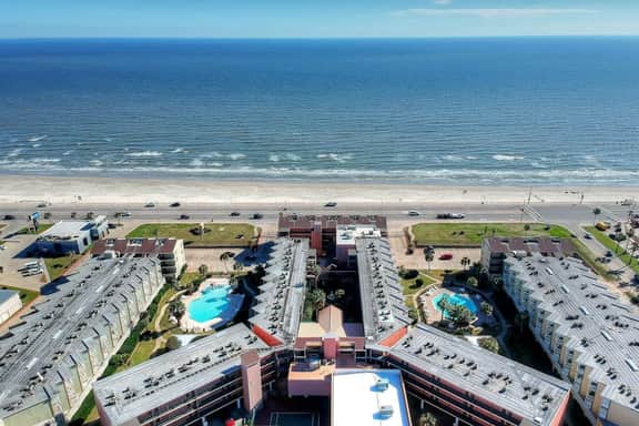 Beachfront Haven - Image 3