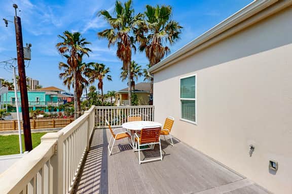 Las Puertas Condominiums 201 - Image 4