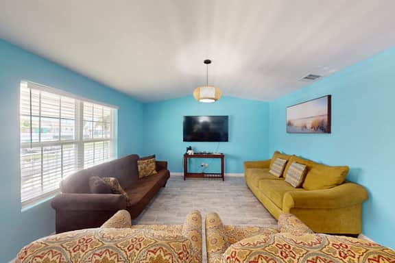 Padre Island Paradise on Hibiscus - Image 3