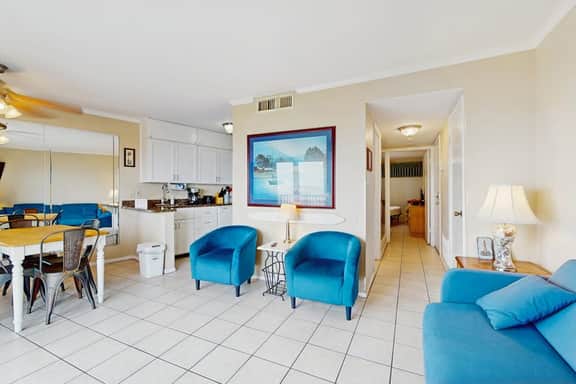 La Internacional Condominiums #203 - Image 5