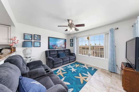 Lazy Days Sea Cottage - Waterfront, Pools, Golf - Image 2