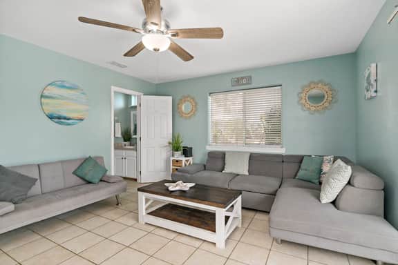 Island Escape Unit B - Image 2