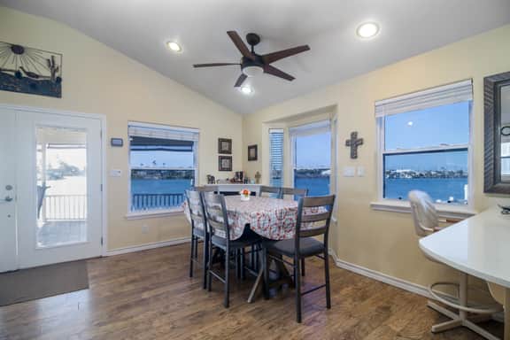 Coastal Breeze - Waterfront, Pools, Golf, Tennis - Image 2