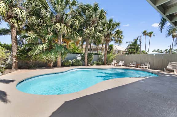Ocean Overlook - Private Pool, Sleeps 16 - Image 4
