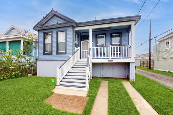 Galveston Getaway - Image 3