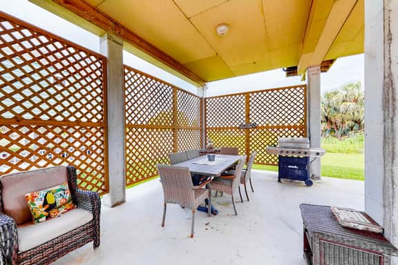 Captain's Quarters - Image 3