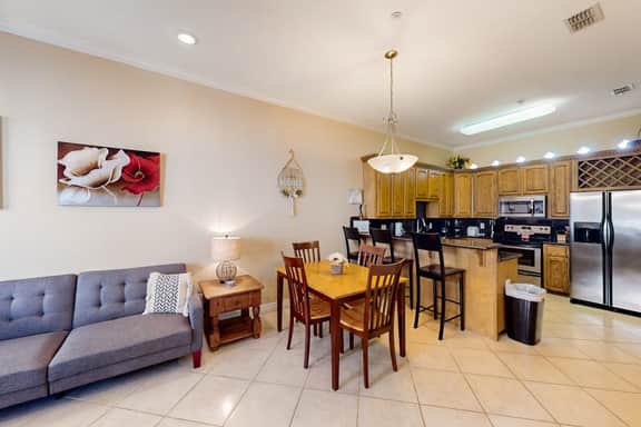 Escape Condominiums #7 - Image 5