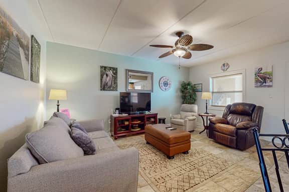 Ventura Condominiums #202 - Image 4
