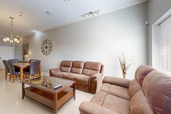 La Isla Condominiums #F304 - Image 5